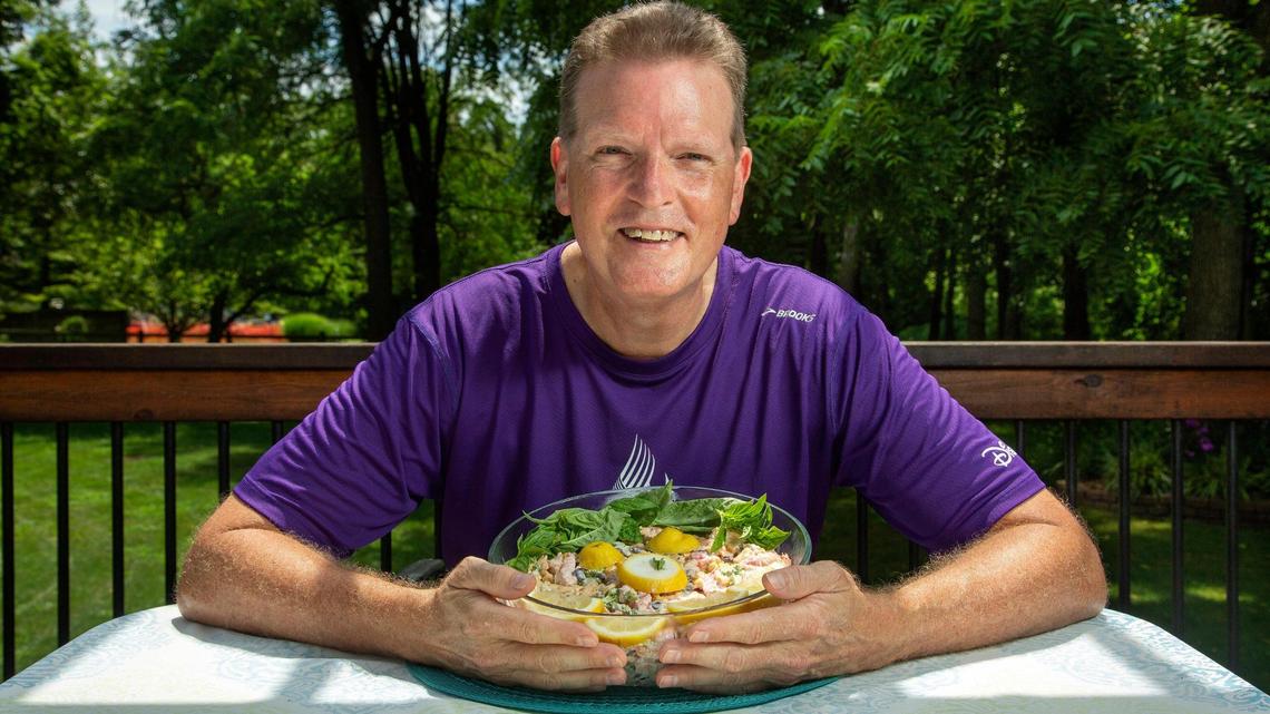 Busy volunteer makes time to dig into his Southern roots in the kitchen