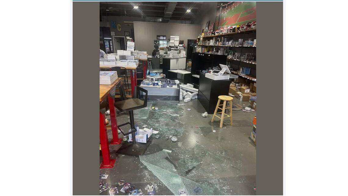 High-end, rare sports trading cards stolen from Liberty shop, police say