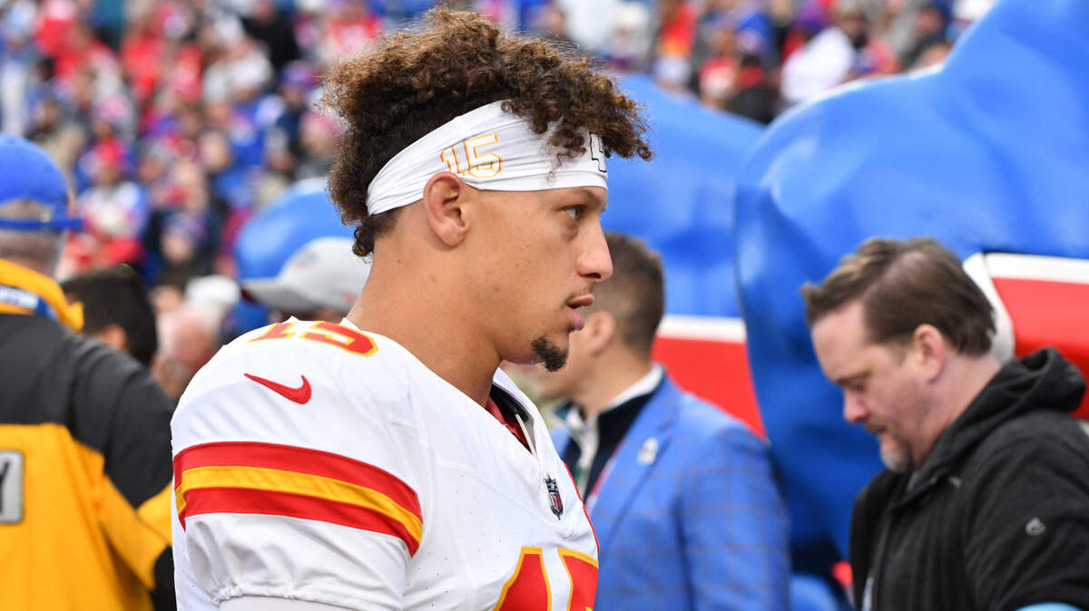 Kansas City Chiefs quarterback Patrick Mahomes (15) leaves the field after warm ups before a game against the Buffalo Bills at Highmark Stadium.