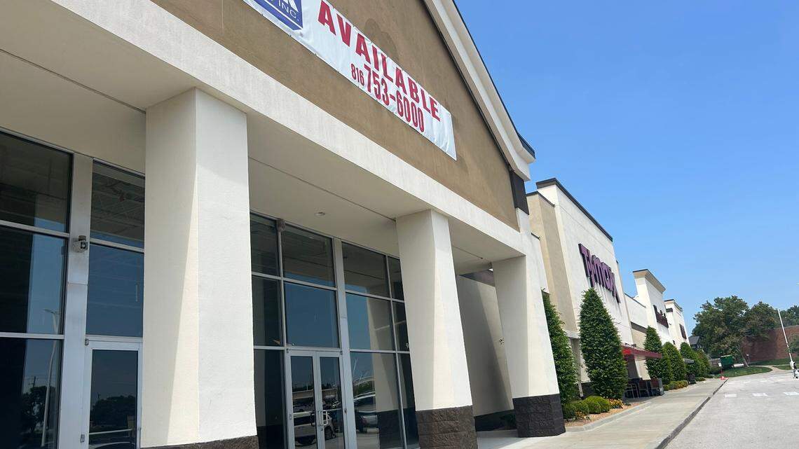 The former Stein Mart in Lenexa will take on a new life.