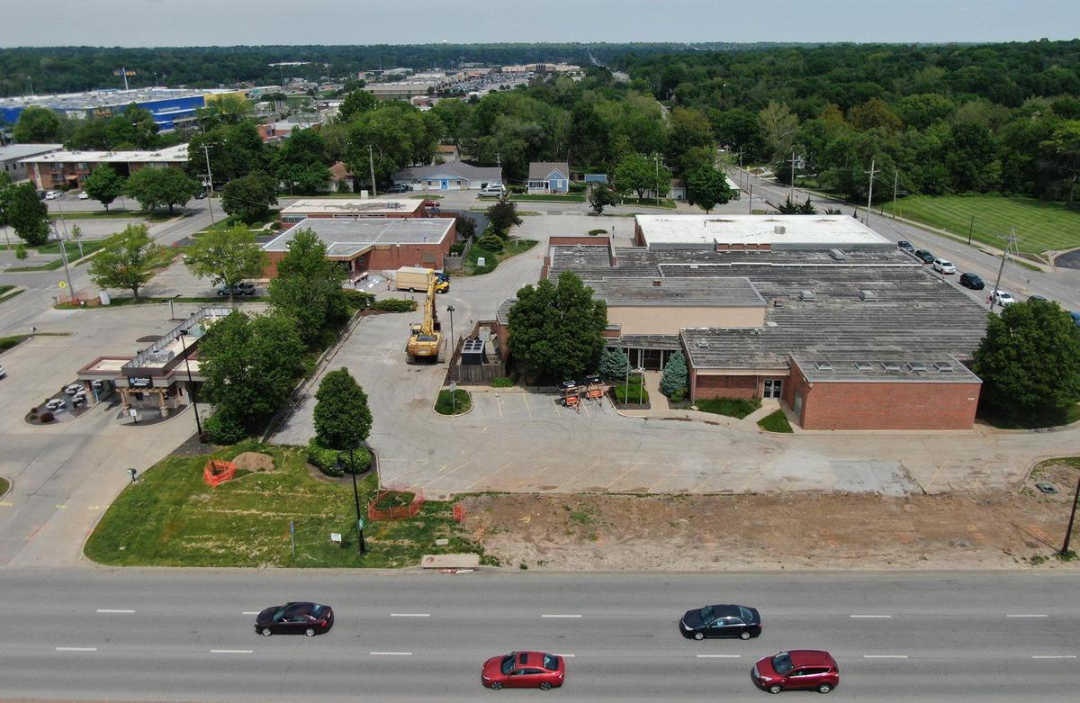 A significant $102 million mixed-use project, Grand Station Marketplace, is up for approval in Merriam. The development near IKEA proposes over 200 apartments, retail space, and a grocery store on the site of the former Antioch Branch Library and surrounding area. 050625