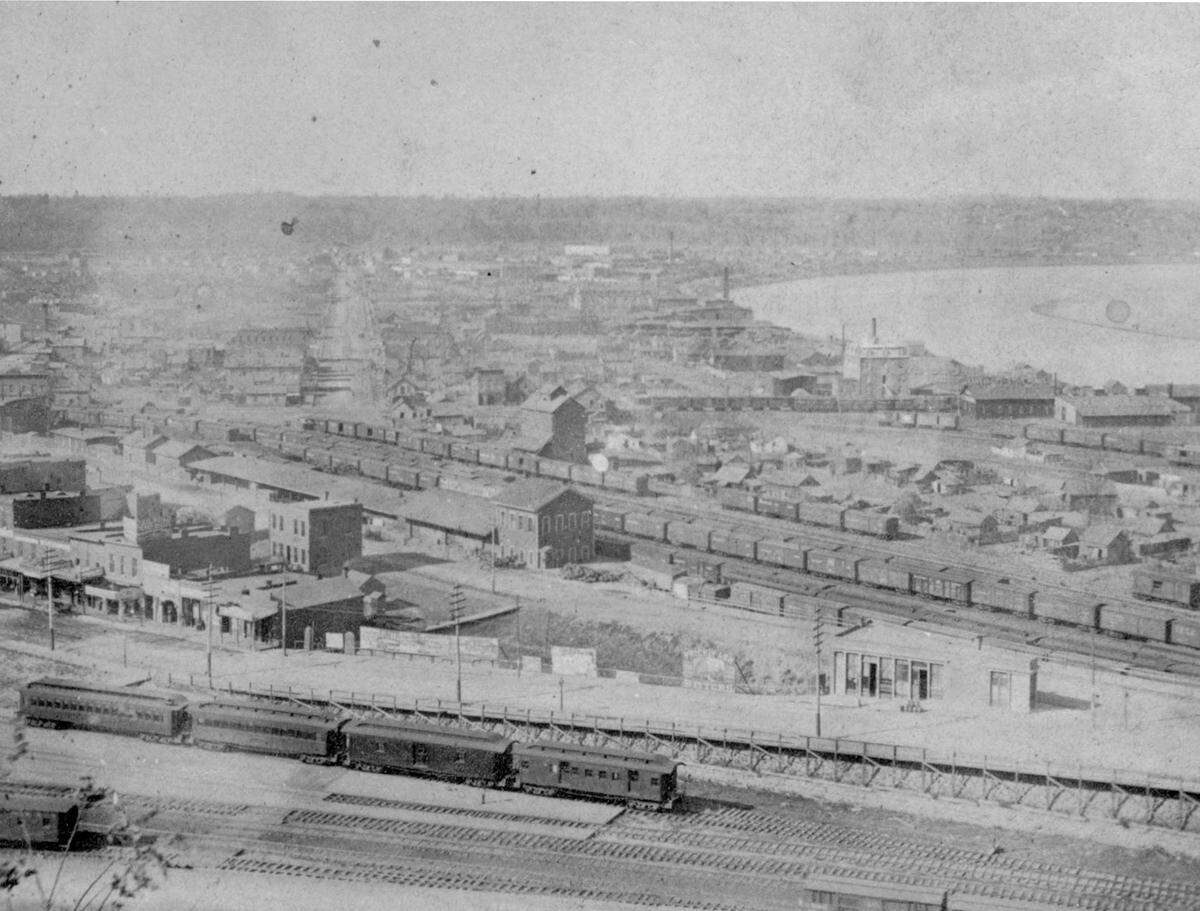 Workers flocked to the rapidly industrializing West Bottoms in the late 19th century.