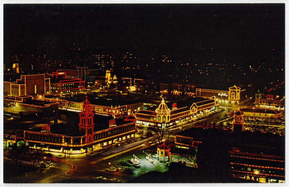 Postcard showing the Plaza lights