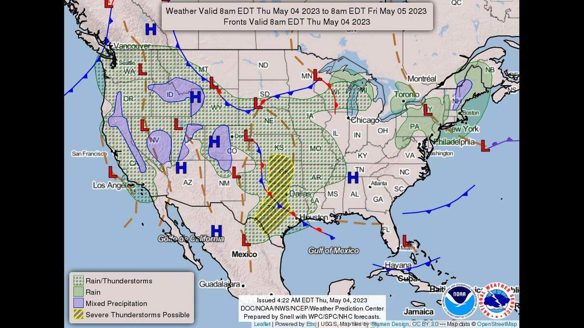 No severe weather is expected as showers and thunderstorms move across the Kansas City area, according to the National Weather Service. Near 90-degree weather is expected this weekend.