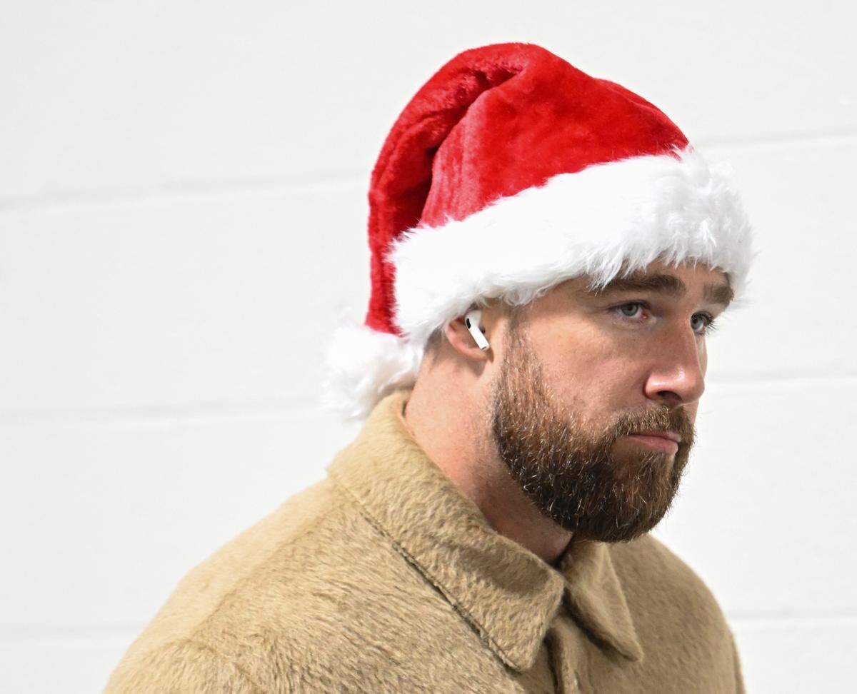 Kansas City Chiefs tight end Travis Kelce arrives for an NFL Week 17 game against the Pittsburgh Steelers at Acrisure Stadium in Pittsburgh, Pennsylvania on Wednesday, Dec. 25, 2024.