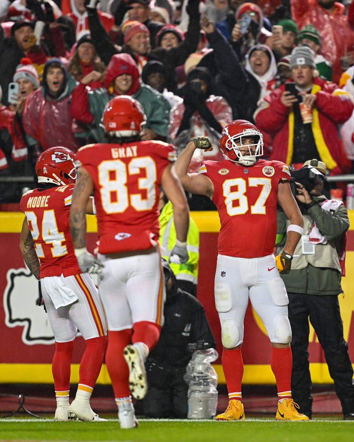 Kansas City Chiefs tight end Travis Kelce strikes a pose after scoring a touchdown in the first half against the Philadelphia Eagles on November 20, 2023, at GEHA Field at Arrowhead Stadium.