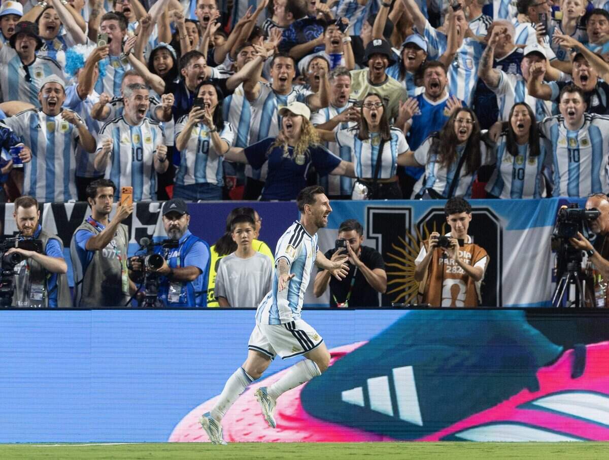 Argentina forward Lionel Messi (10) celebrates during Argentina's 3-0 victory over Algeria during the FIFA World Cup group-stage soccer match at Kansas City (Arrowhead) Stadium in Kansas City on Tuesday, June 16, 2026.