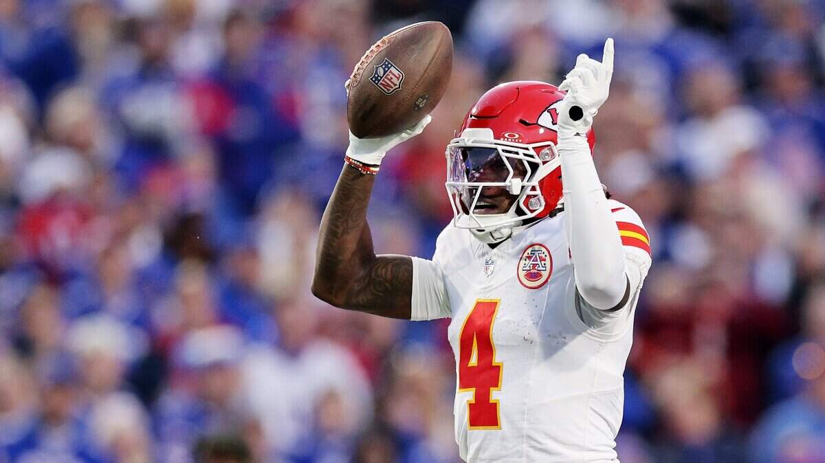 Mahomes, weapons and line fueling Chiefs' offensive surge | Kansas City ...