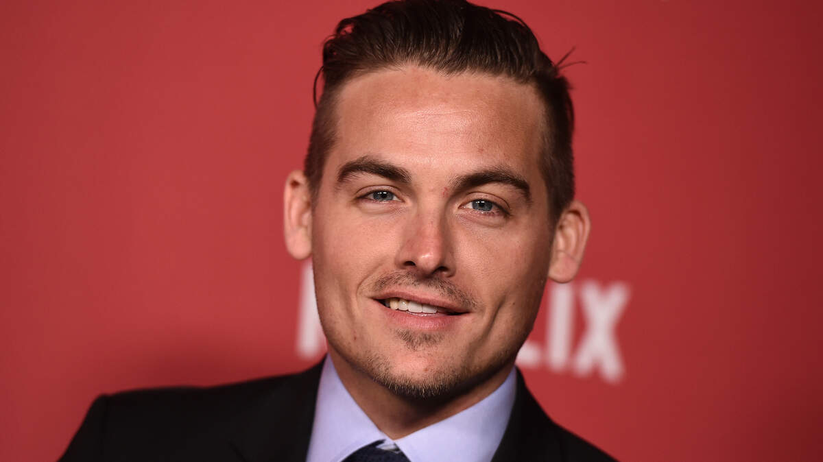Kevin Zegers arrives at the 2017 Patron of the Artists Awards on Nov. 9, 2017 in Beverly Hills, Calif. “The Dirty John” star posted an Instagram video of his 3-year-old twins calling him an “alcoholic” and saying he was at an AA meeting. (Photo by Jordan Strauss/Invision/AP)