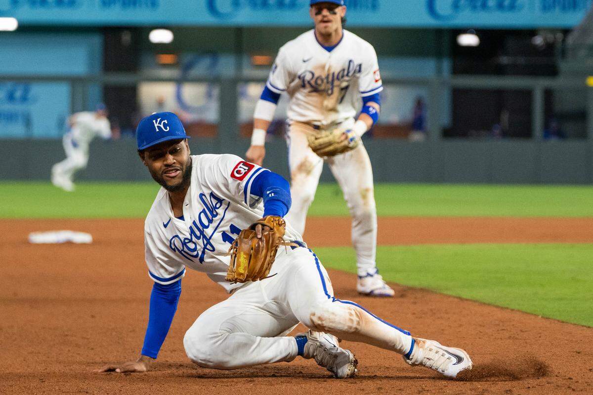 Kansas City Royals third baseman Maikel Garcia (11) snags a ground ball for an out in the Royals game vs. the Boston Red Sox on Tuesday, May 19, 2026, at Kauffman Stadium.