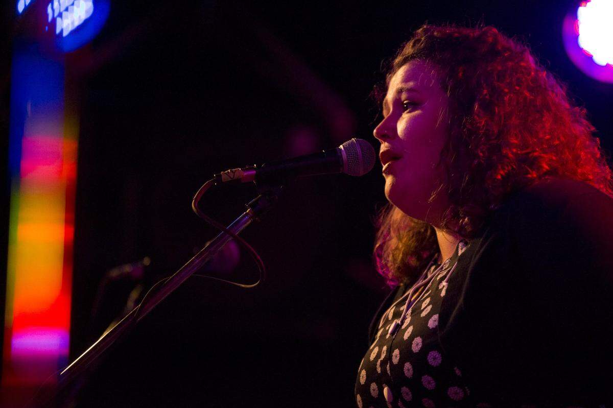 Lauren Krum will play at Pints on the Patio at the Irish Center of Kansas City. Joining her will be Mike Stover.