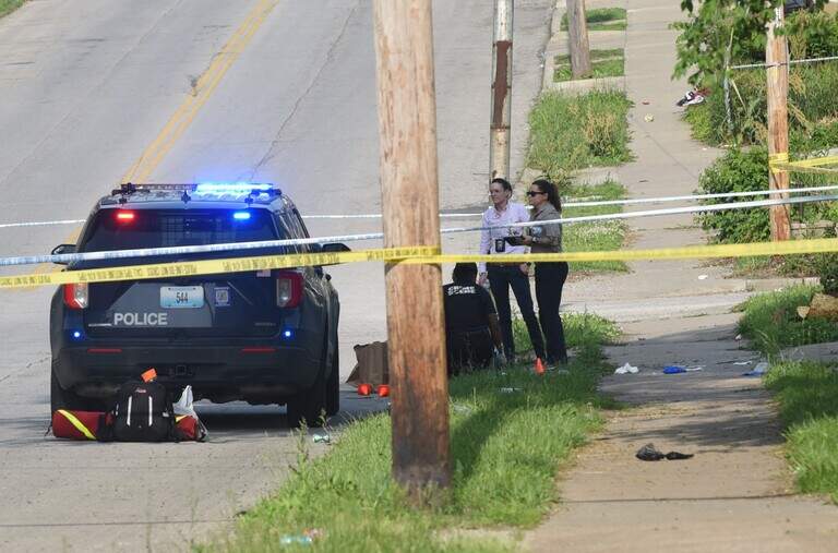 1 dead, 1 hurt in Kansas City shooting Monday afternoon | Kansas City Star