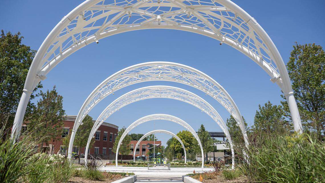 Lee’s Summit wants to create new mural to welcome visitors to Green Street area