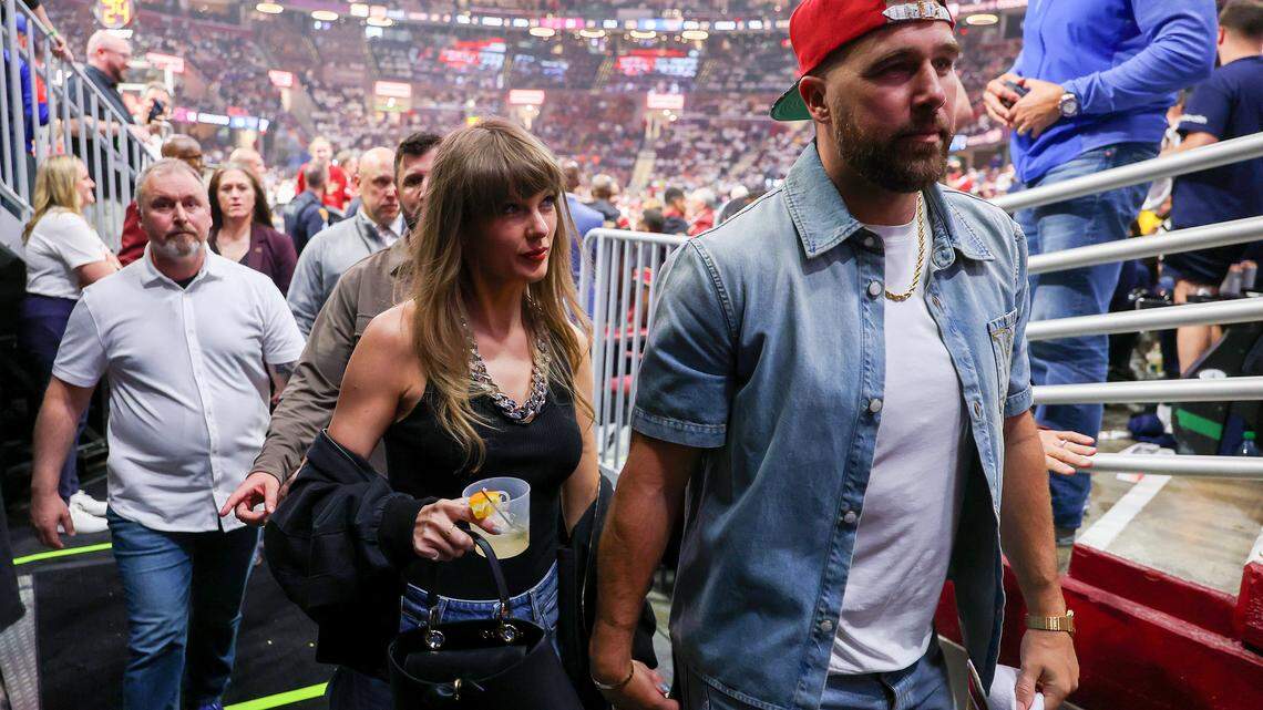 Taylor Swift and Cleveland baseball superstition: Remember 2007 ‘anthem curse’?
