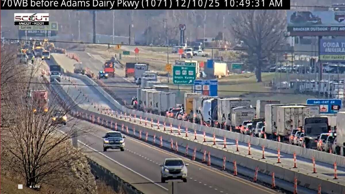 I-70 reopens after multi-vehicle crash near Oak Grove | Kansas City Star