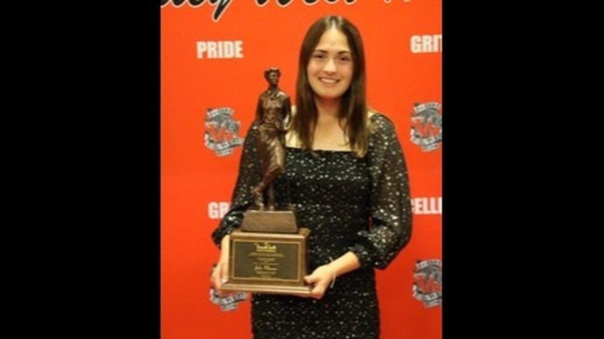 The winner of this year’s Kenneth Smith Award as the top female high school golfer in the KC area, Blue Valley West senior Julia Misemer plans to continue her education and golfing career next fall at the University of Arizona.