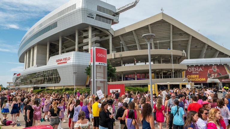 ‘Unsafe for occupancy’: Taylor Swift fans stranded after arriving at closed hotel
