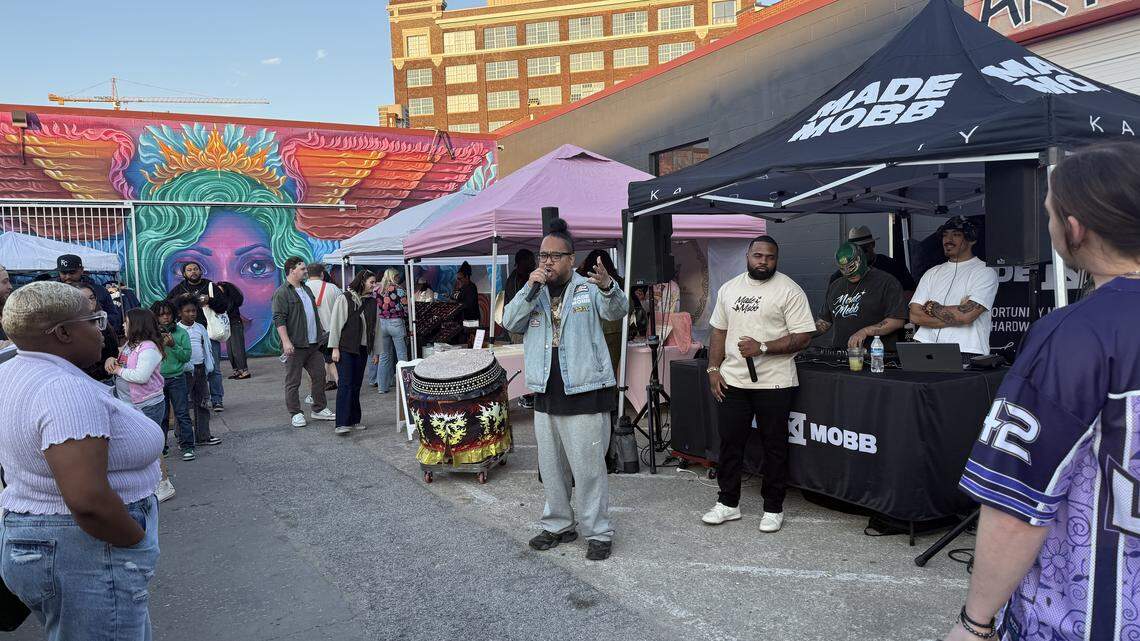 Your guide to going to First Fridays in Kansas City’s Crossroads