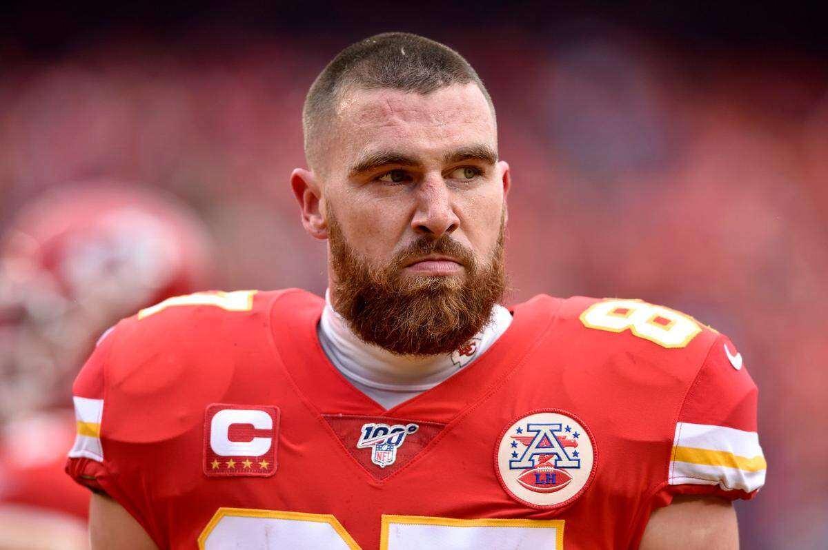 Travis Kelce had his game face on before the Chiefs took on the Texans.