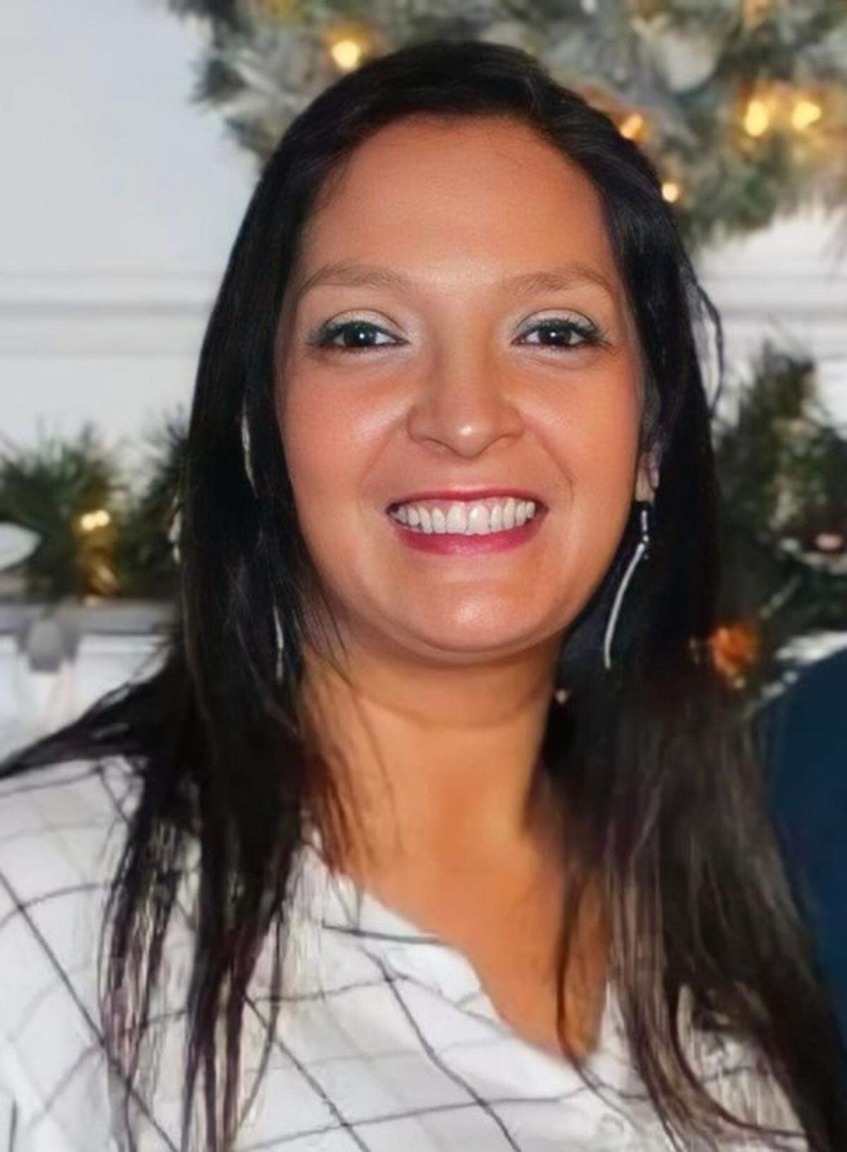 Elizabeth “Lisa” Lopez-Galvan, 43, of Shawnee, died on Feb. 14, 2024 from a gunshot wound at the Chiefs Super Bowl rally at Union Station.