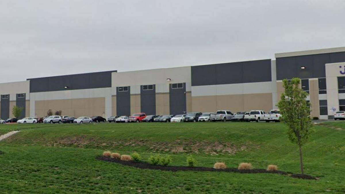 Walmart is relocating its distribution operations in Edgerton to its fulfillment center in Topeka. Sam’s Club will take over the Johnson County warehouse.