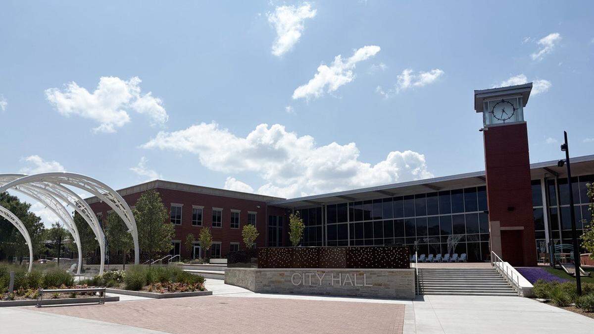 Lee’s Summit City Hall