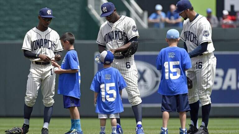 The KC Monarchs are major league. This is the Royals’ opportunity to recognize them