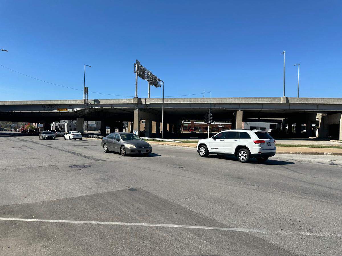 The intersection of Southwest Blvd., Avenida Cesar E Chavez & West Pennsylvania Avenue just after noon