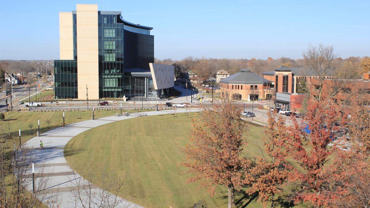 Downtown Olathe in 2022. The area is growing as it’s looking to add more restaurants and bars.