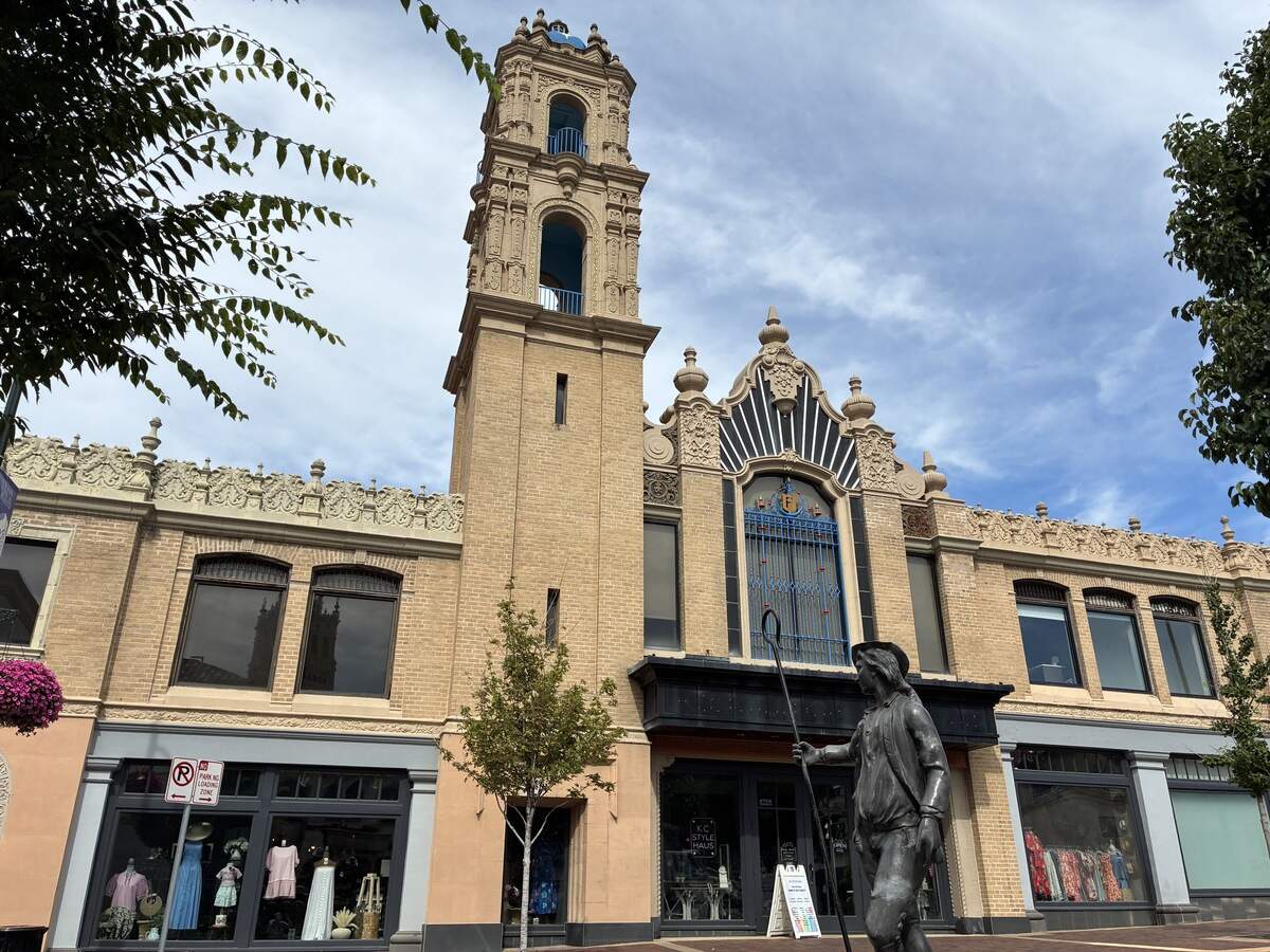 The KC Rep and the Country Club Plaza are in negotiations to make the former Plaza Theater the new home for the repertory theater company.