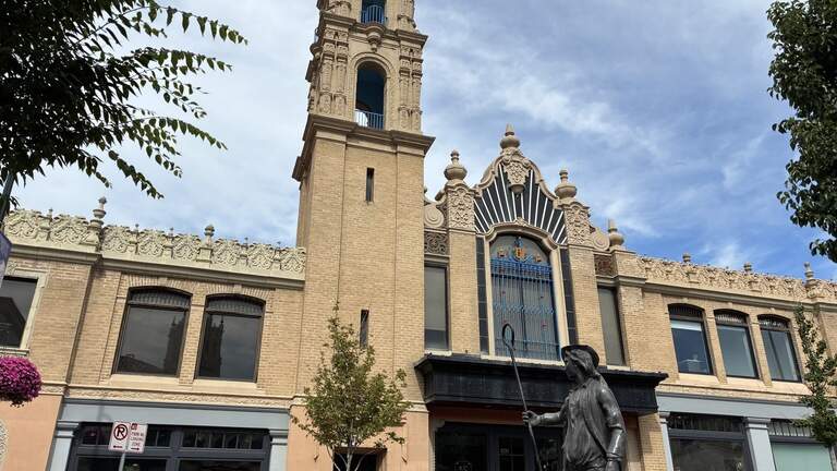 KC Rep in talks to relocate to Country Club Plaza. ‘Both sides want this to happen’