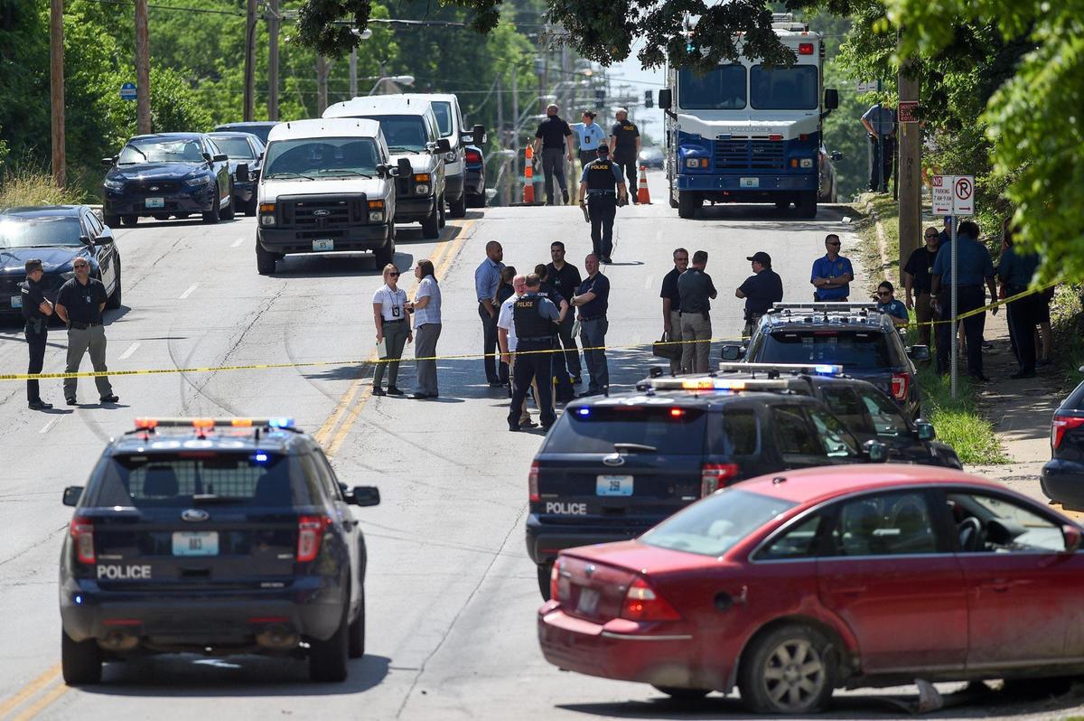 A Kansas City police officer shot and killed a man suspected of carjacking a red car in the 2300 block of Lister Avenue on Saturday afternoon. Missouri Highway Patrol spokesman, Sgt. Andy Bell, said the incident started when an armed carjacking was reported near the 2300 block of Topping Avenue around 1:30 p.m. Saturday. Bell said the suspect “presented” a handgun when he was shot by the officer. The Missouri Highway Patrol has been brought in to investigate the shooting.
