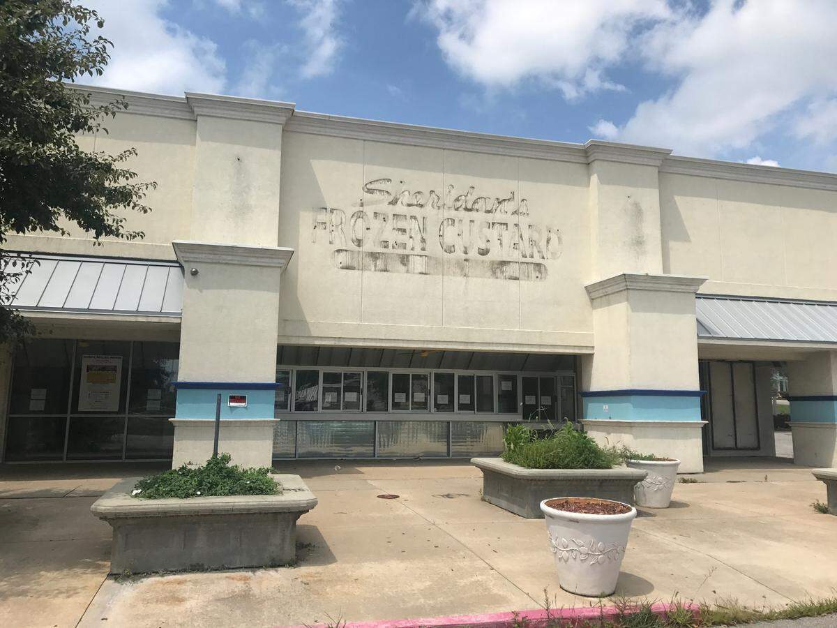 Hawaiian Bros will extensively remodel the former Sheridan’s Frozen Custard building in Independence.