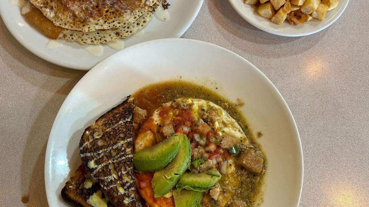 Con Huevos will serve breakfast items like huevos rancheros, pancakes, potatoes and more.