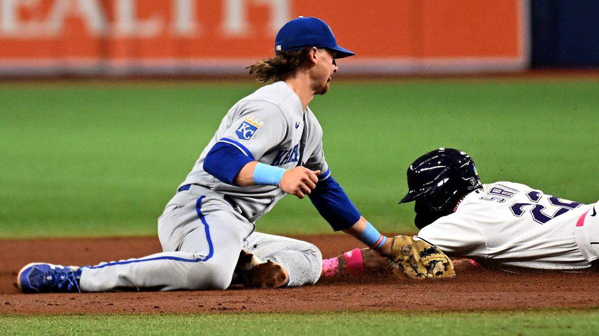 Royals shortstop Bobby Witt Jr. tags out Tampa Bay Rays center fielder Jose Siri during the fourth inning of Friday’s game at Tropicana Field.