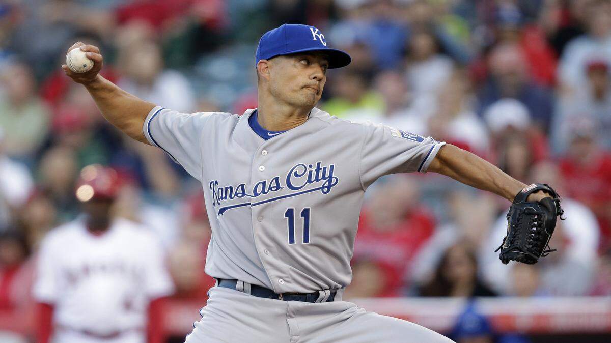 Royals pitcher Jeremy Guthrie