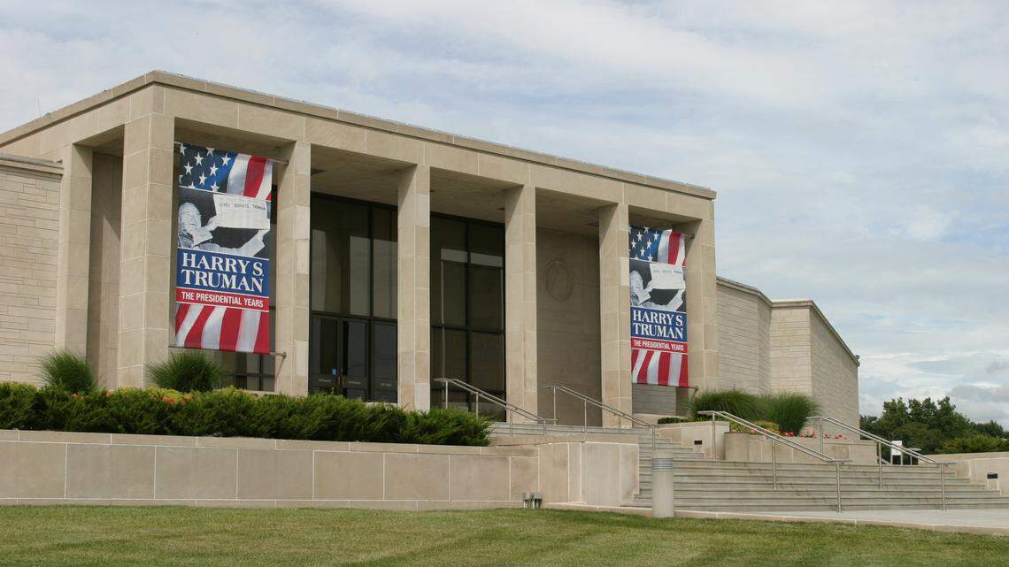The Harry S. Truman Presidential Library and Museum has received the collection of a defunct Korean War museum.