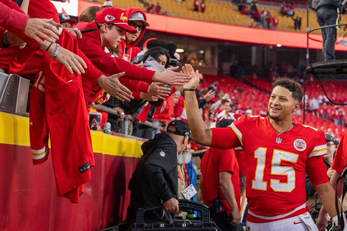 Mahomes Hits 100 Wins: The Inside Story of His Favorite Victory