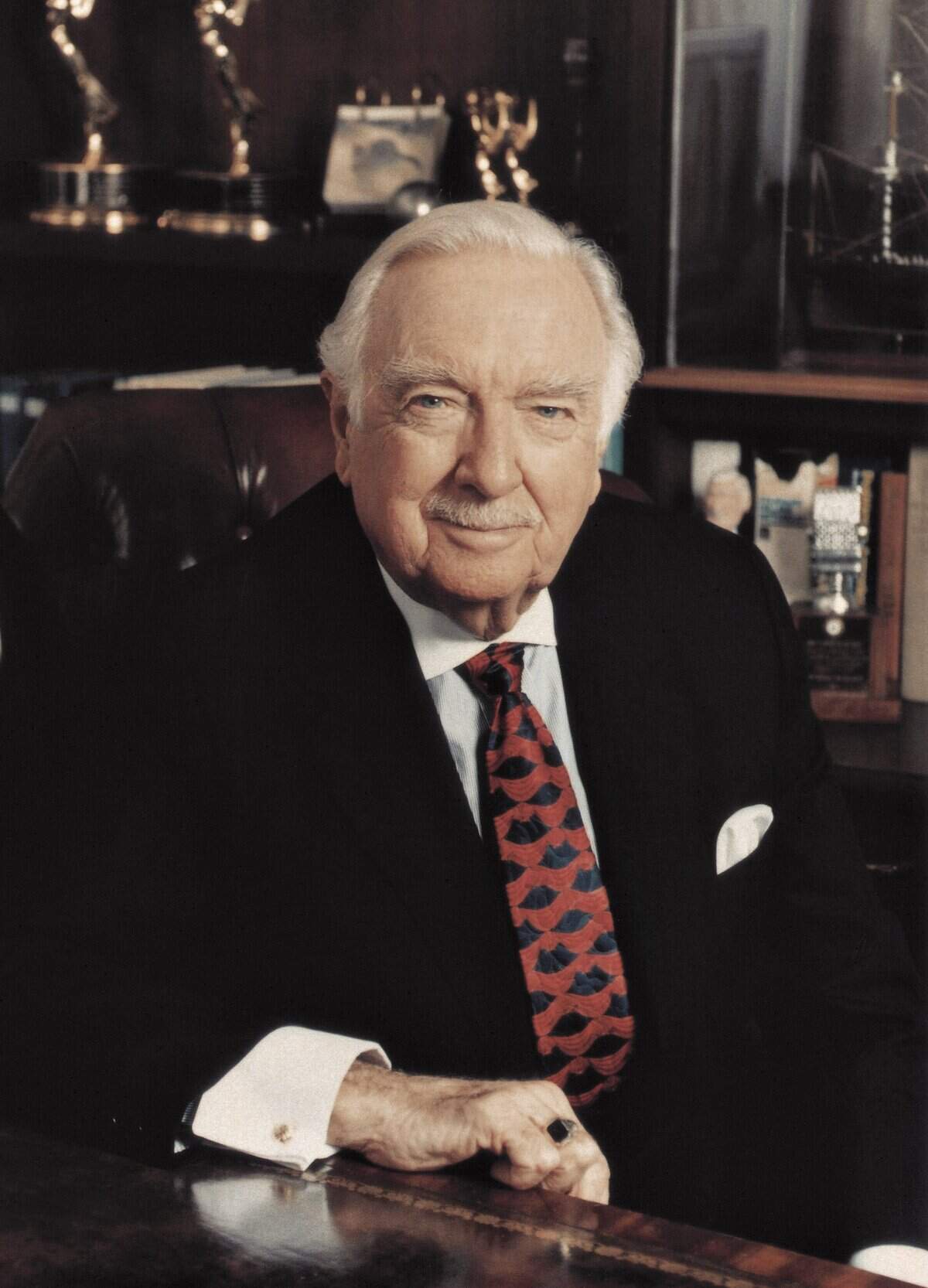 Walter Cronkite was inducted into the Hall of Famous Missourians in 1999 to recognize his contribution to journalism.