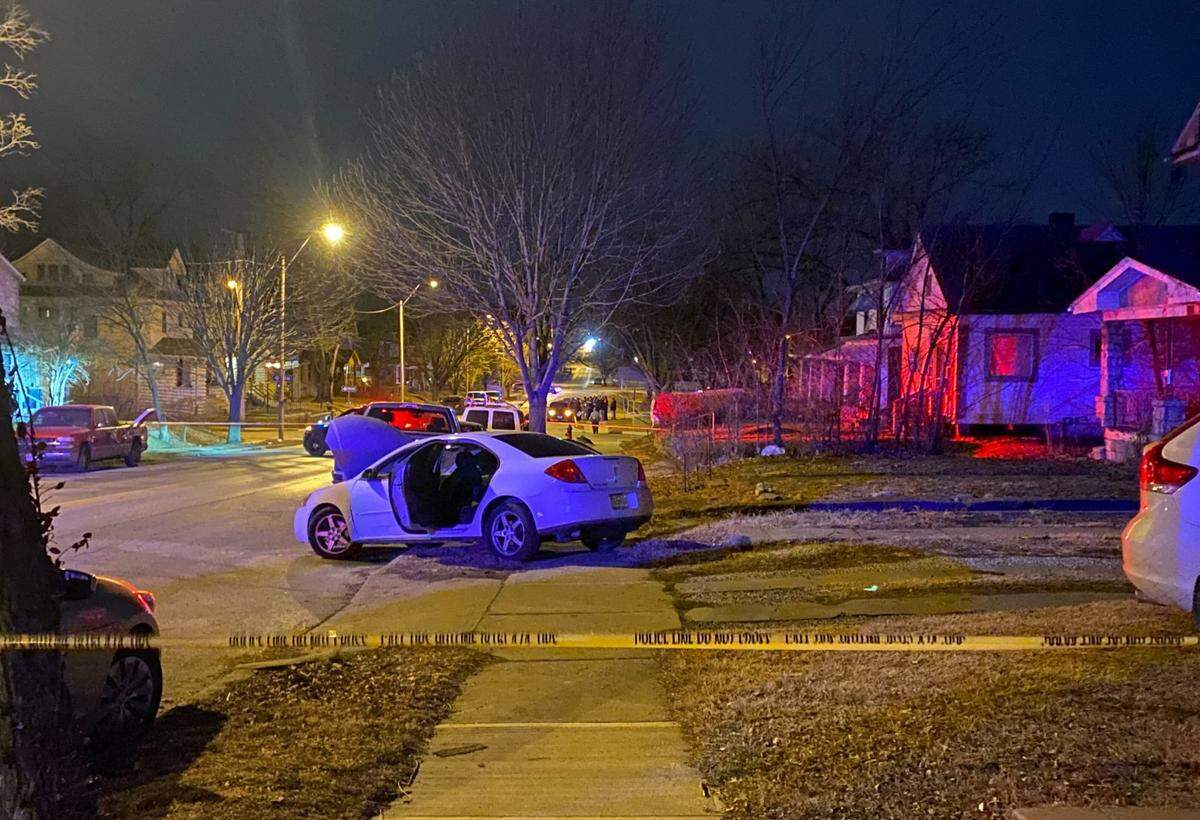 Kansas City police responded to a homicide at 28th Street and Brooklyn Avenue on Saturday night.