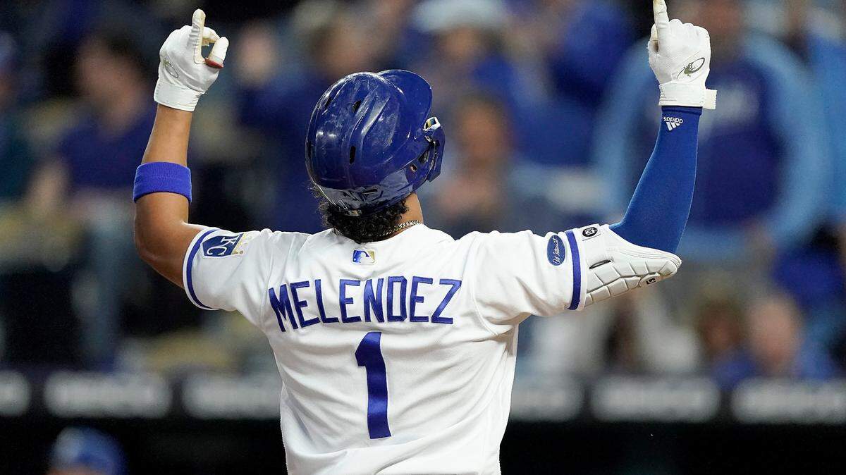 Kansas City Royals’ MJ Melendez celebrates as he crosses the plate after hitting a solo home run during the first inning of a baseball game against the Minnesota Twins Wednesday, Sept. 21, 2022, in Kansas City, Mo. (AP Photo/Charlie Riedel)