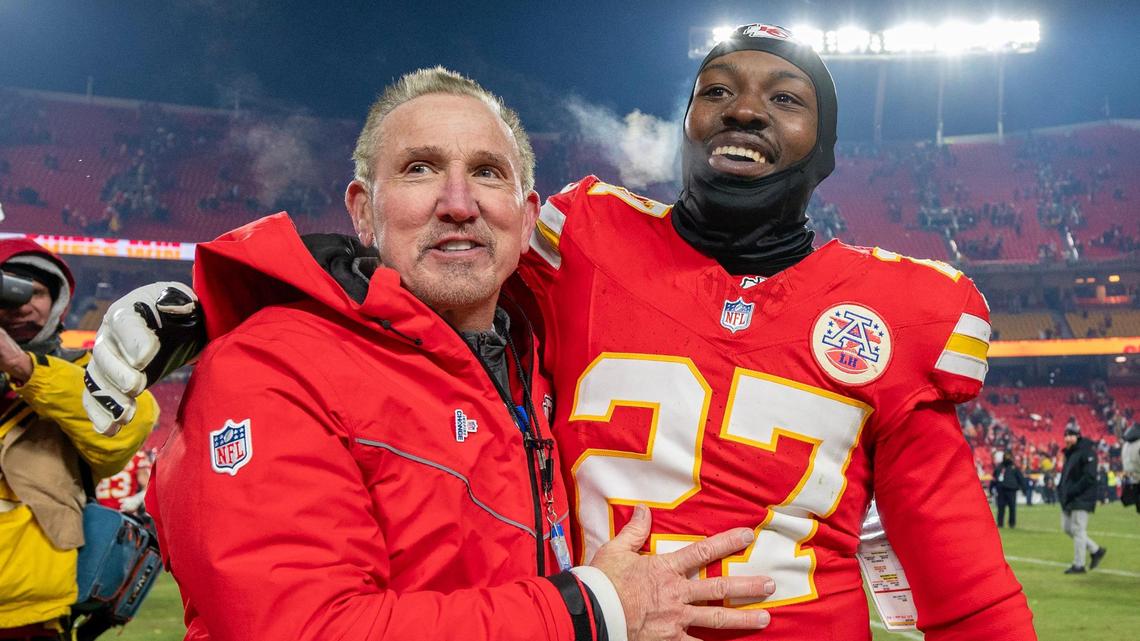 Steve Spagnuolo’s Chiefs blitzes are legendary. These coaches can tell you why