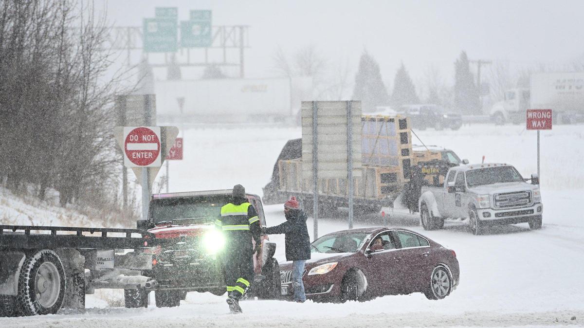 Winter storm making roads extra slick in KC? What to know before getting behind the wheel