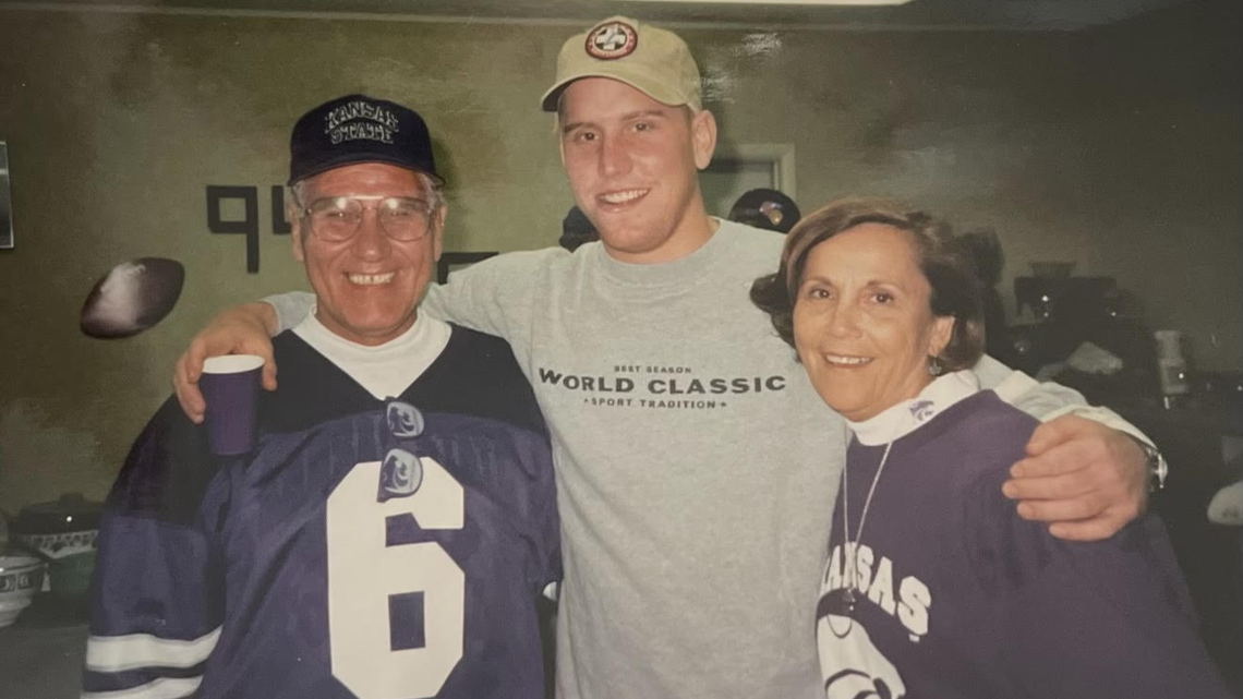 Former Kansas State Wildcats quarterback Matt Miller, center, with parents Les and Joyce Miller.