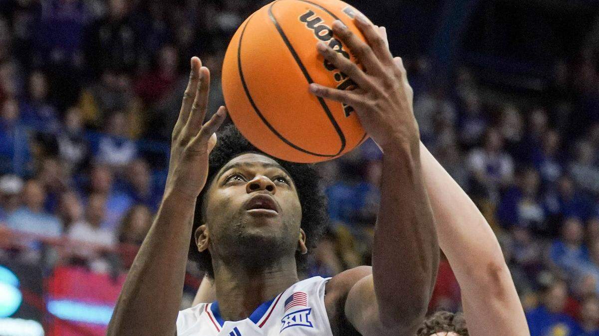 Former Kansas Jayhawks guard Kyle Cuffe Jr., now at Syracuse, has a broken hand, according to his new head coach.