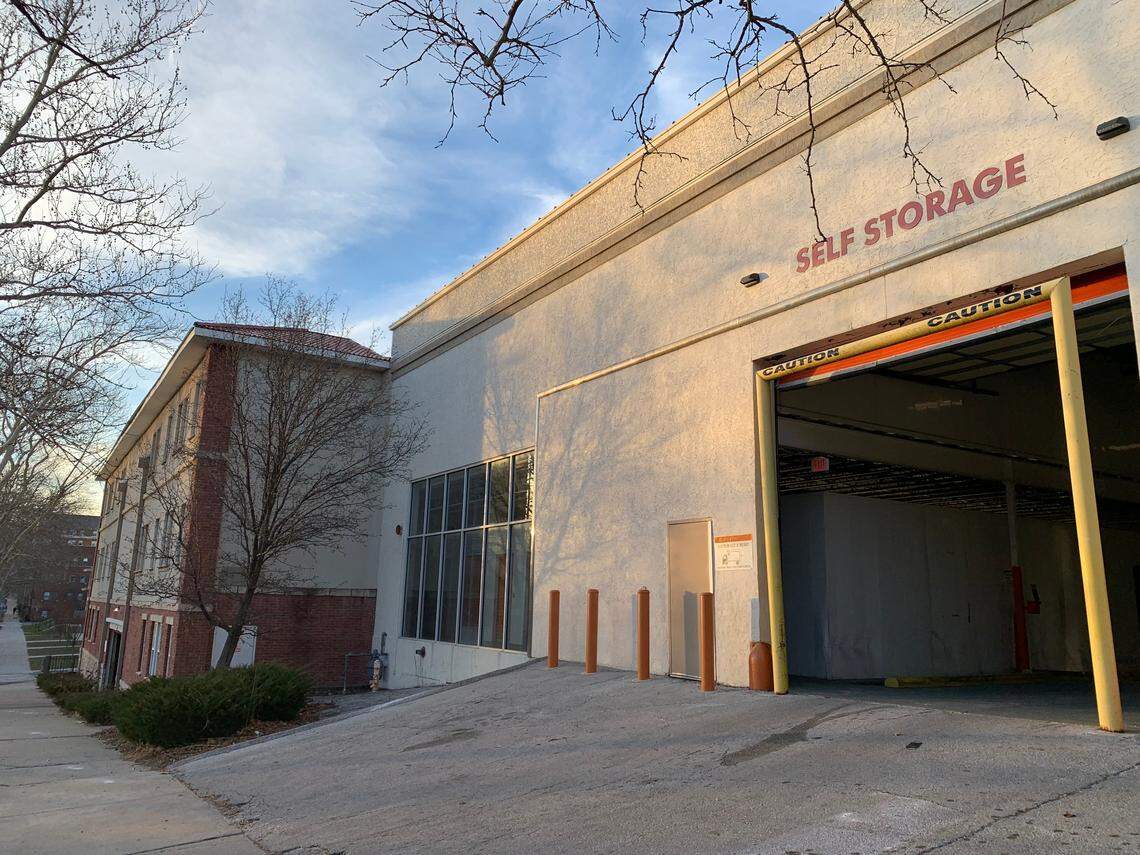Along Armour Boulevard is where the building transforms into what appears to be apartment building from the outside.