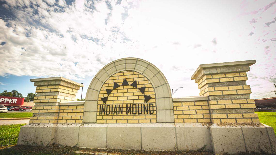 Venture to Indian Mound in Northeast KC: historic parks, food trucks & a giant flea market