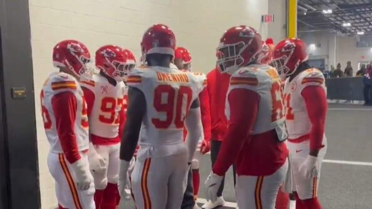 Chiefs star Chris Jones gave a pregame speech to his defensive linemen on Wednesday.