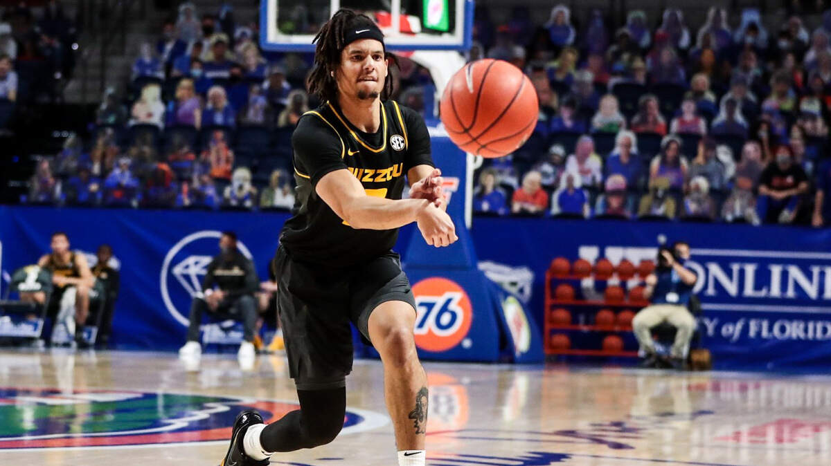 Former Mizzou Tigers guard Drew Buggs in a 2021 game at Florida.
