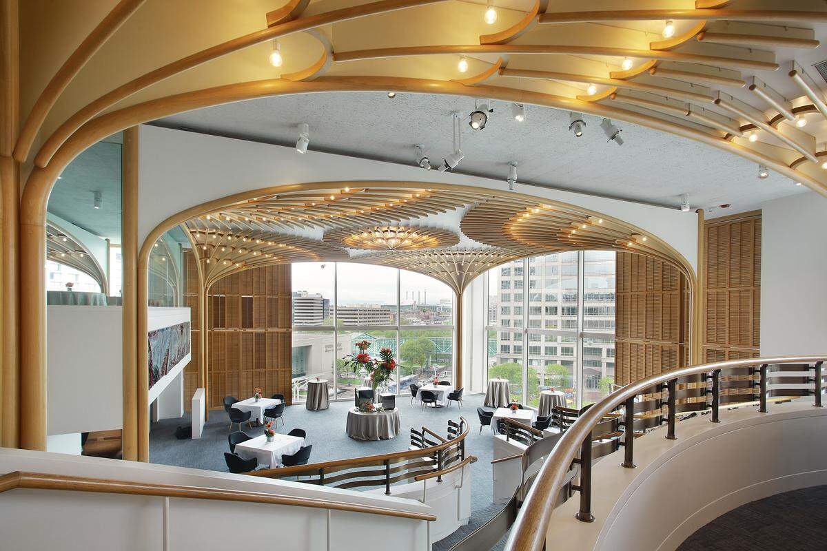 The American Restaurant boasts sweeping views of Crown Center and the Kansas City skyline.